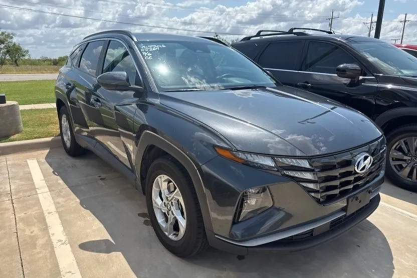 2024 Hyundai Tucson SEL photo 1