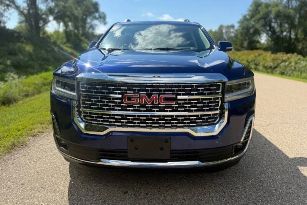 2023 Gmc Acadia Denali photo 1
