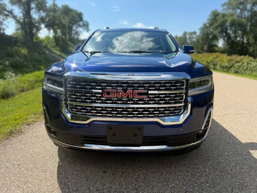 2023 Gmc Acadia Denali photo 1