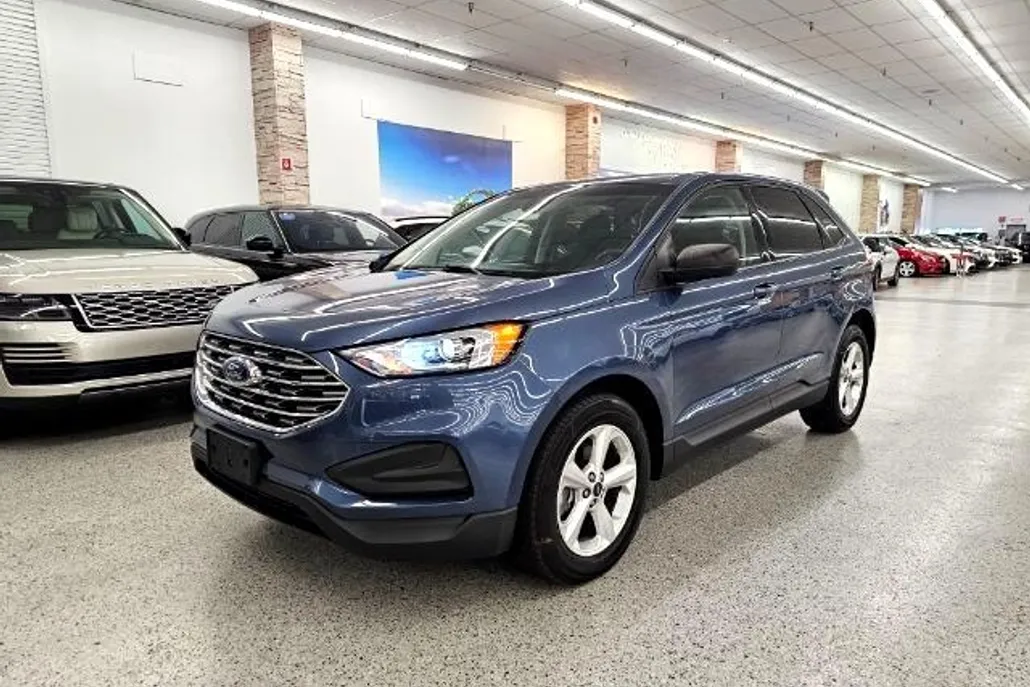 2019 Ford Edge SE photo 1