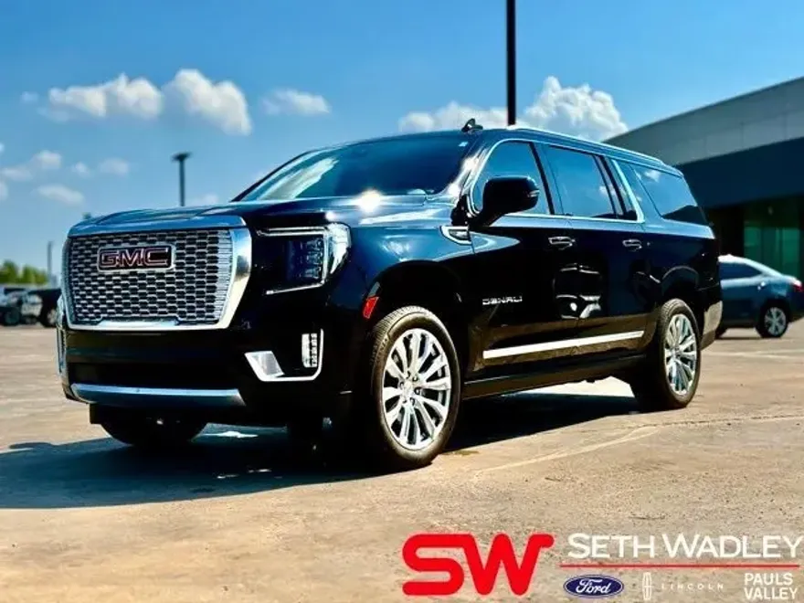 2023 Gmc Yukon XL Denali photo 1