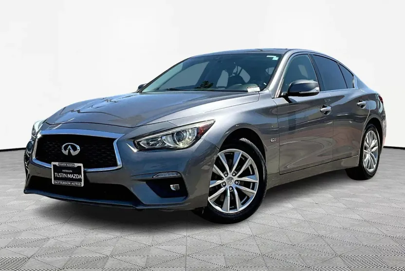 2018 Infiniti Q50 2.0t PURE photo 1