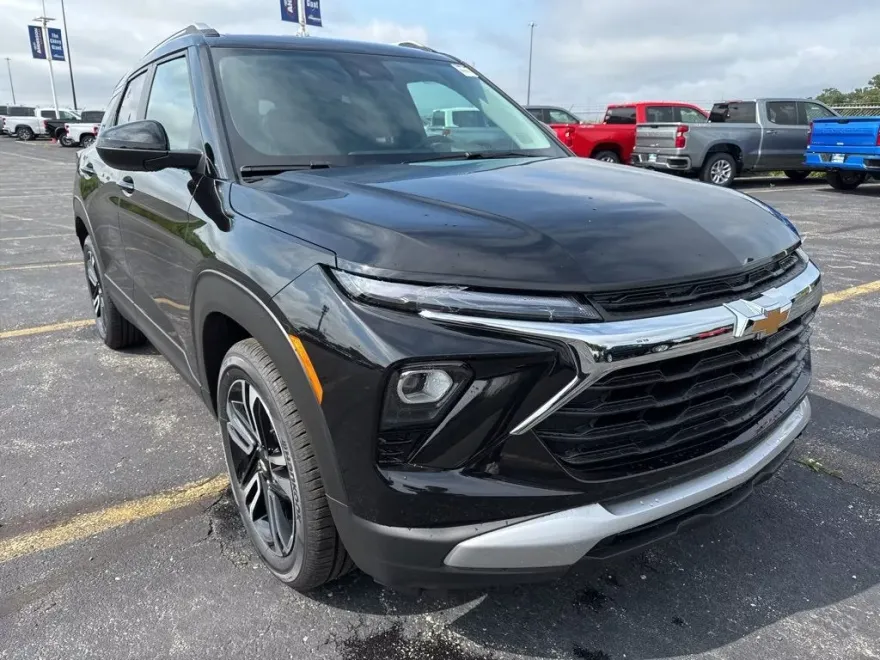2026 Chevrolet Trailblazer LT photo 1