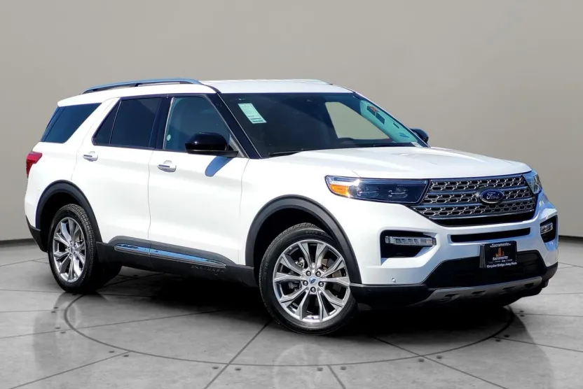 2023 Ford Explorer Limited photo 1
