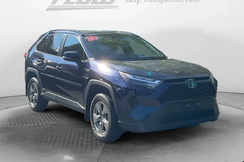 2024 Toyota RAV4 Hybrid XLE photo 1