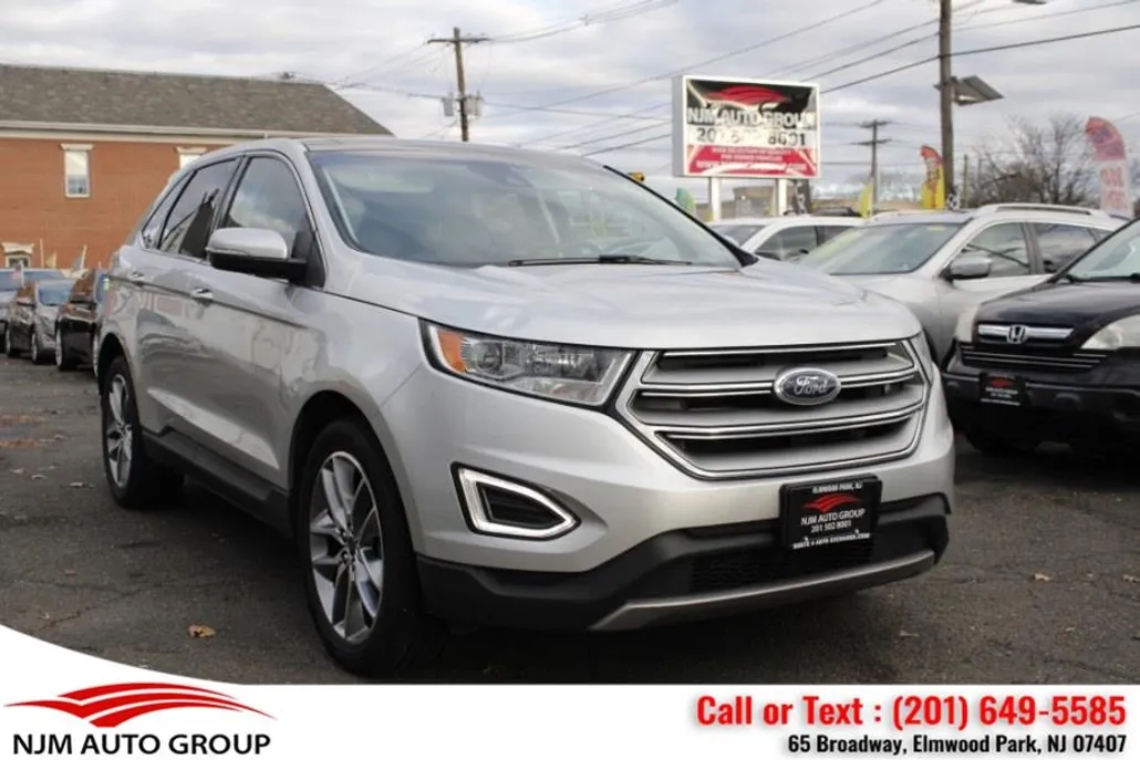2018 Ford Edge Titanium photo 1