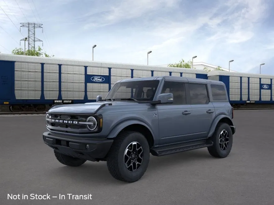 2025 Ford Bronco Outer Banks photo 1