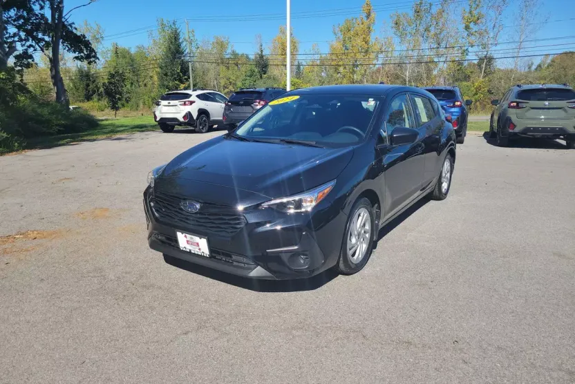 2024 Subaru Impreza Base photo 1