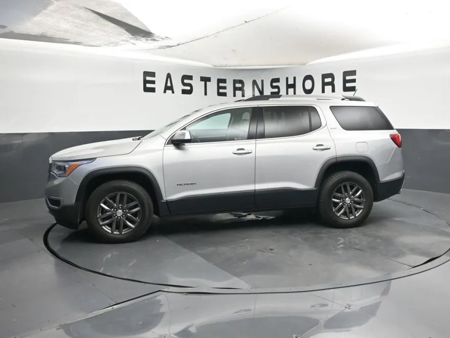2017 Gmc Acadia SLT photo 1