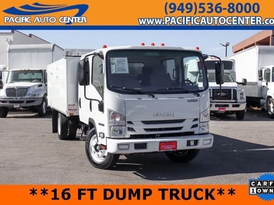 2021 Isuzu NPR photo 1