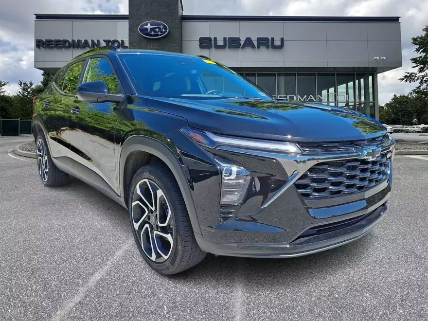 2025 Chevrolet Trax photo 1