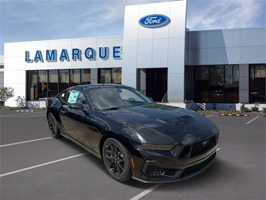 2025 Ford Mustang GT photo 1