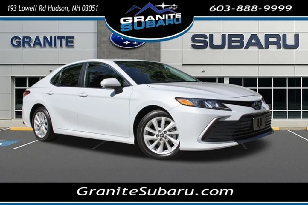 2024 Toyota Camry LE photo 1
