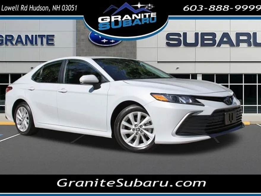 2024 Toyota Camry LE photo 1