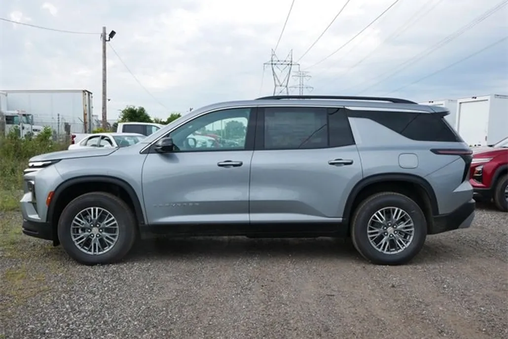 2026 Chevrolet Traverse photo 1