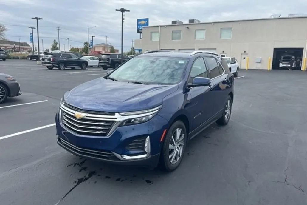 2023 Chevrolet Equinox Premier photo 1