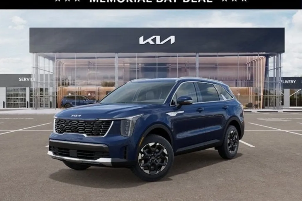 2025 Kia Sorento S photo 1