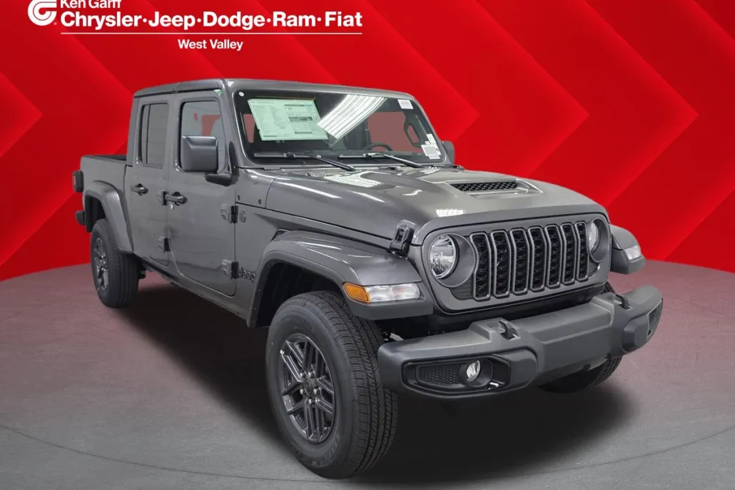 2025 Jeep Gladiator Sport S photo 1