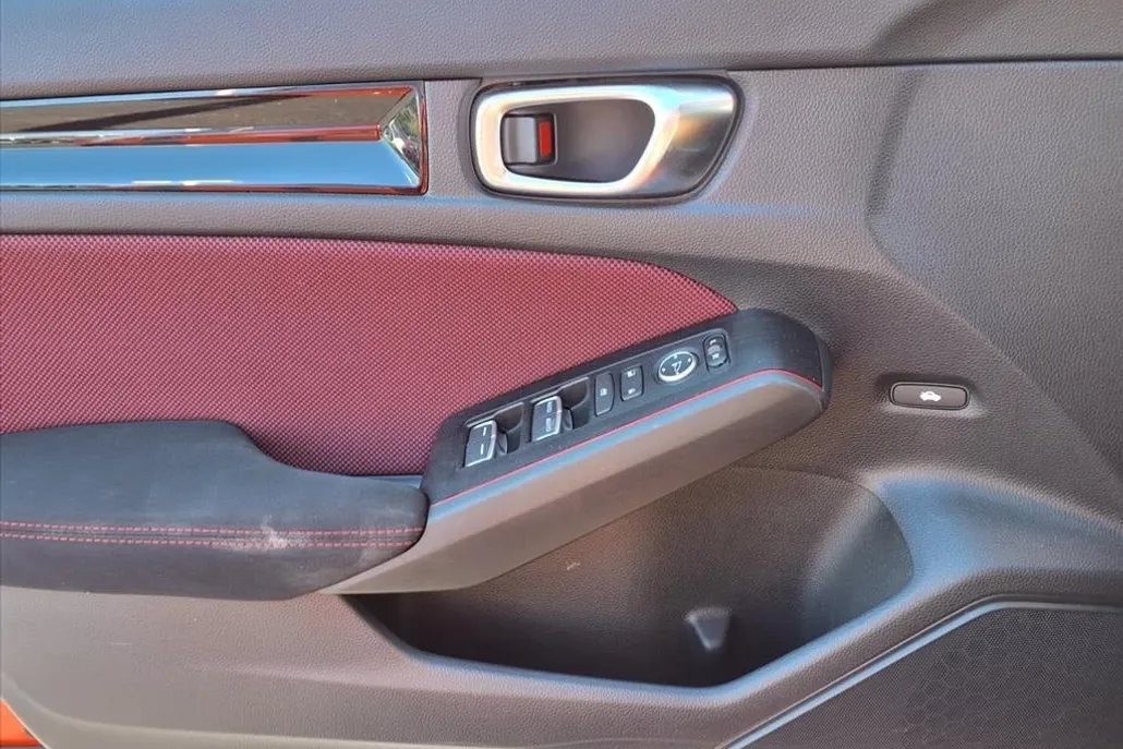 2022 Honda Civic Si photo 1