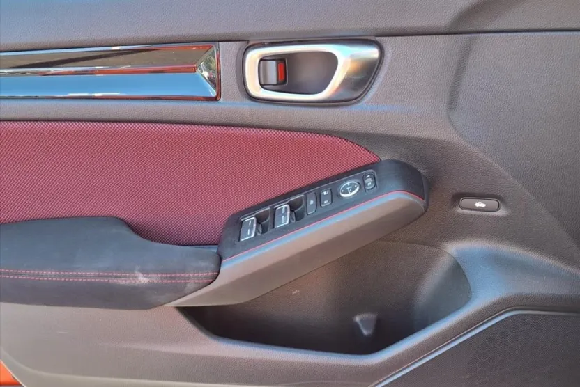 2022 Honda Civic Si photo 1