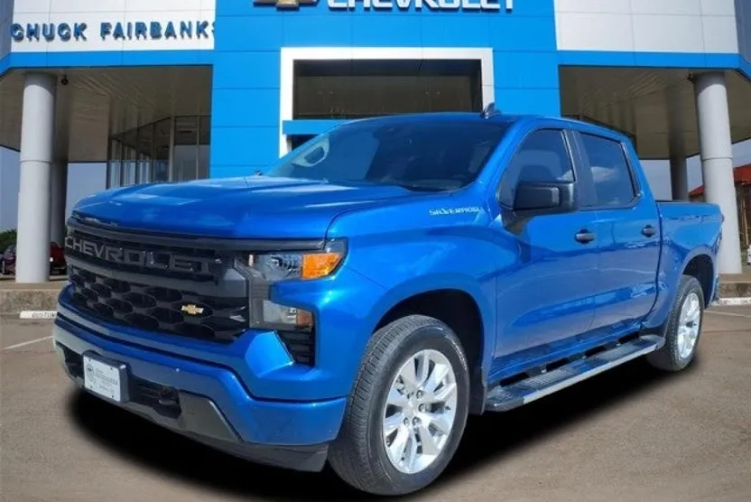 2024 Chevrolet Silverado 1500 Custom photo 1