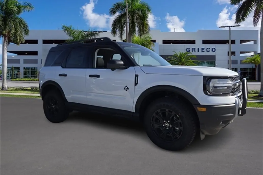2025 Ford Bronco Sport Outer Banks photo 1