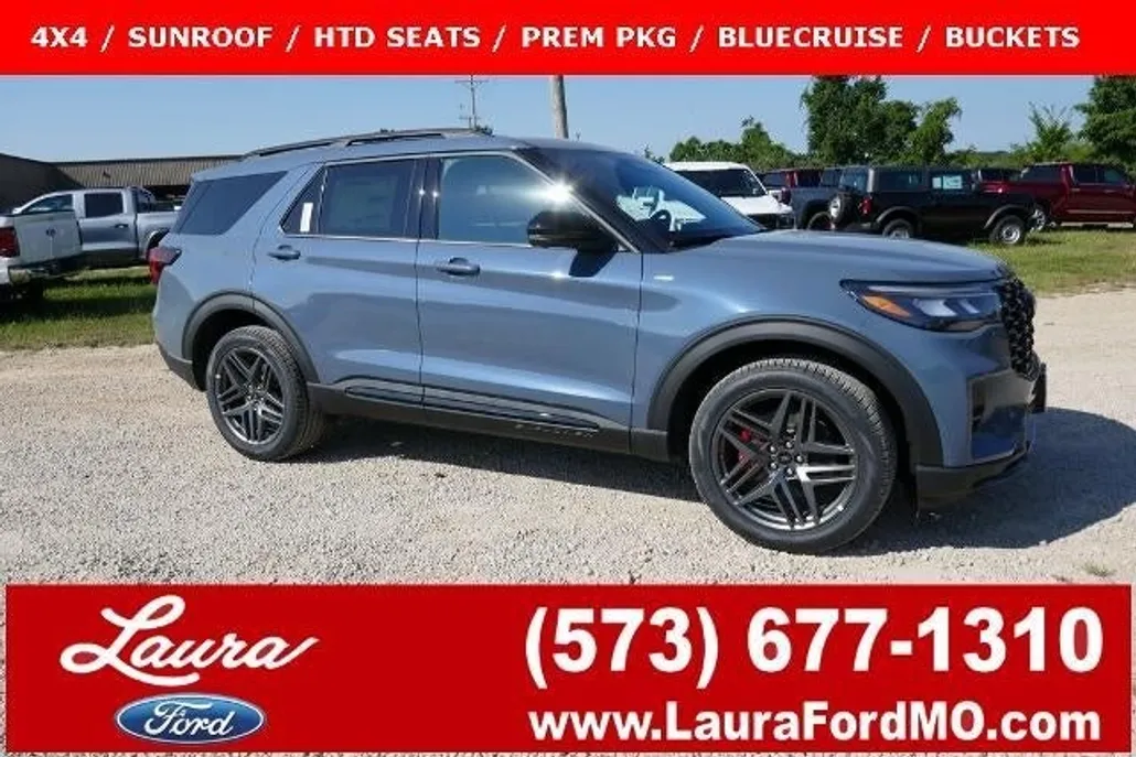 2025 Ford Explorer ST-Line photo 1