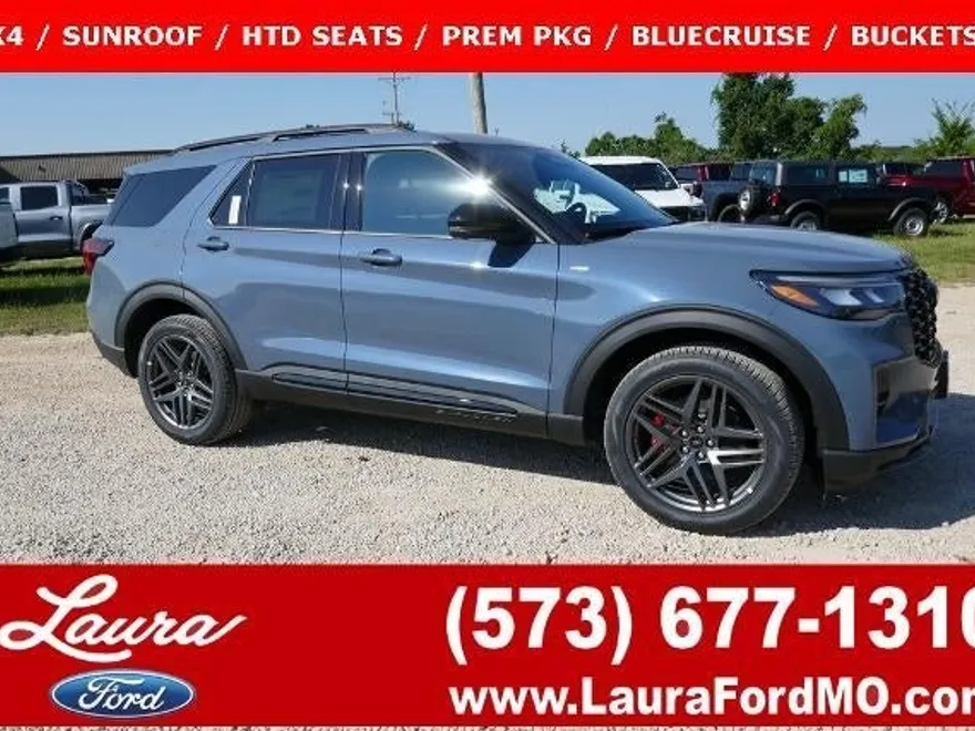 2025 Ford Explorer ST-Line photo 1