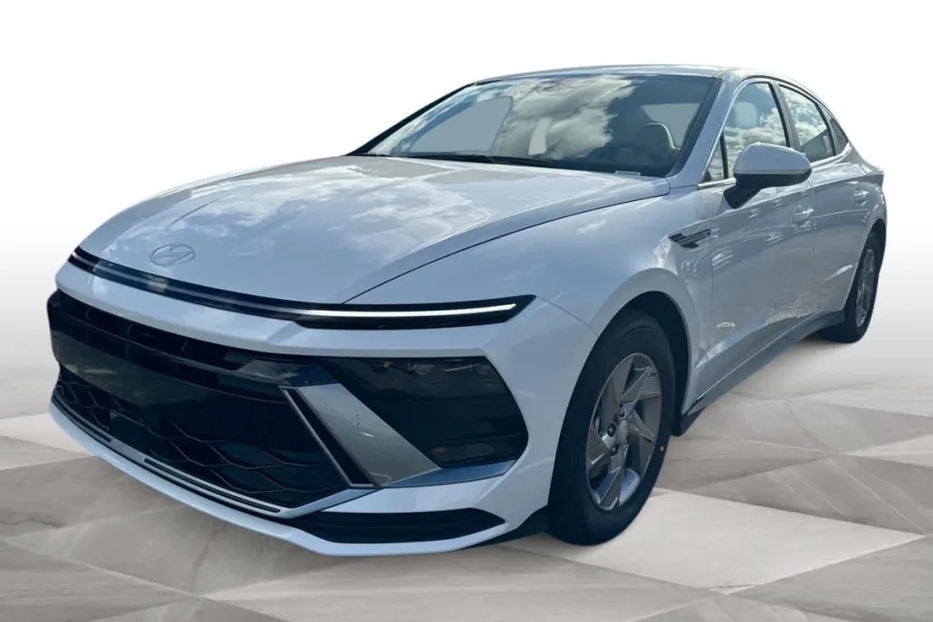 2026 Hyundai Sonata SE photo 1