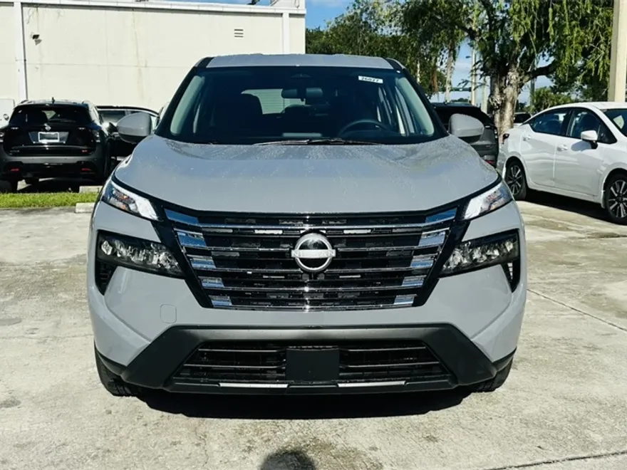 2026 Nissan Rogue SV photo 1
