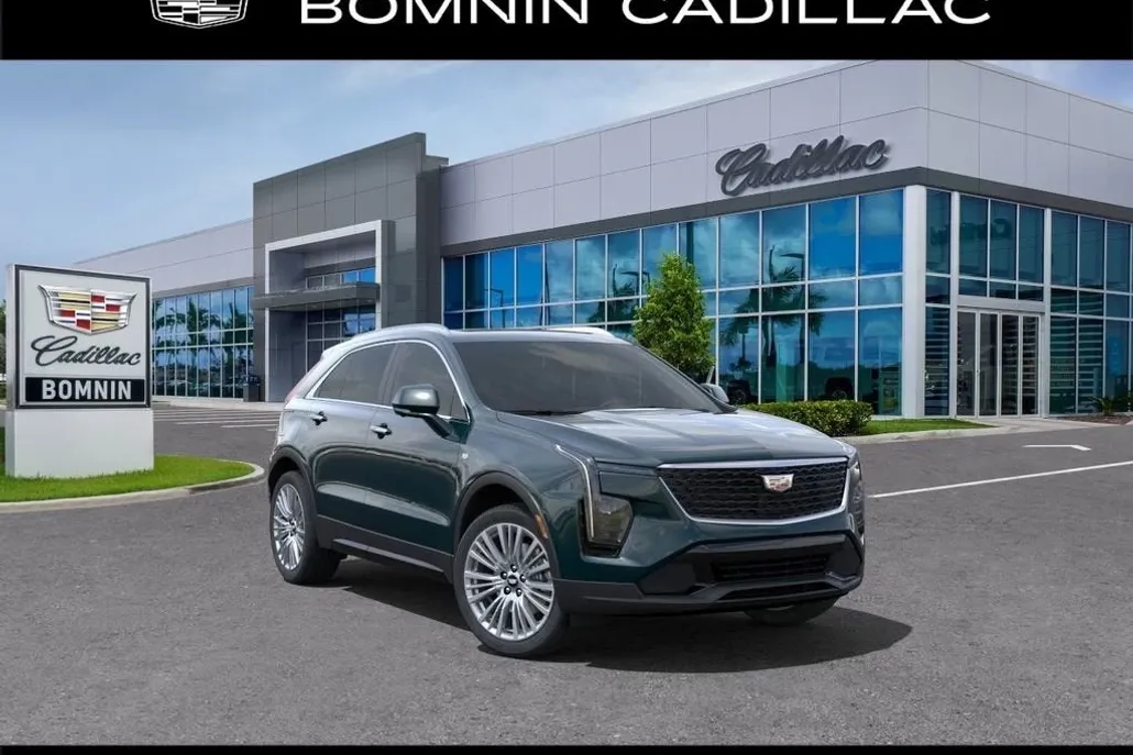 2024 Cadillac XT4 Premium Luxury photo 1