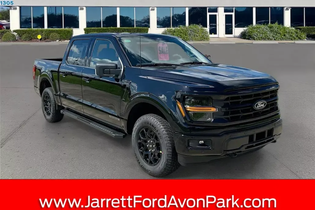 2025 Ford F-150 XLT photo 1