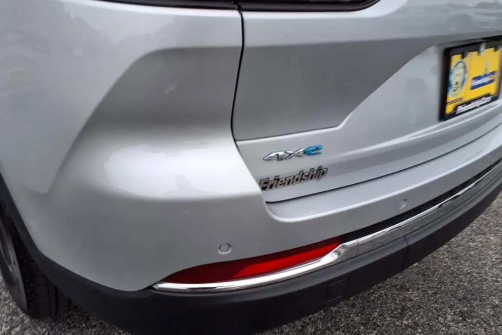 2023 Jeep Cherokee 4xe photo 1