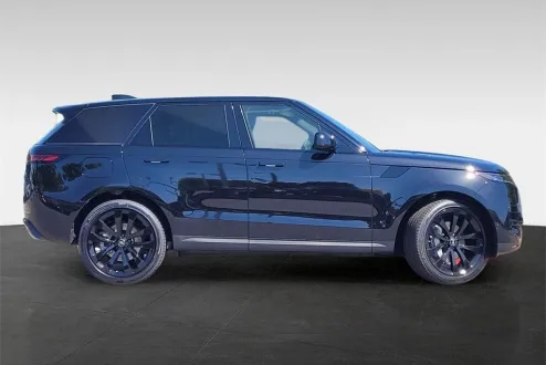 2025 Land Rover Range Rover Sport SE photo 3