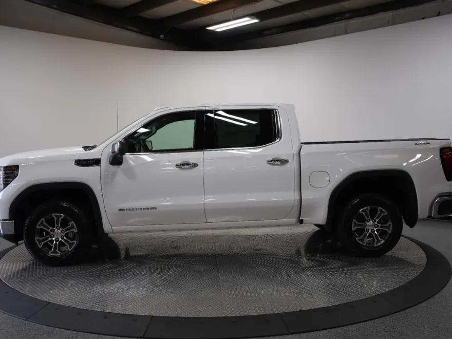 2026 Gmc Sierra 1500 SLT photo 1