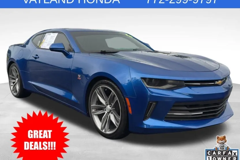2018 Chevrolet Camaro 2LT photo 1