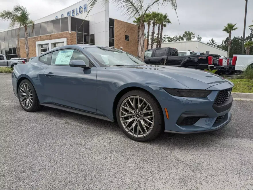 2025 Ford Mustang EcoBoost Premium photo 1