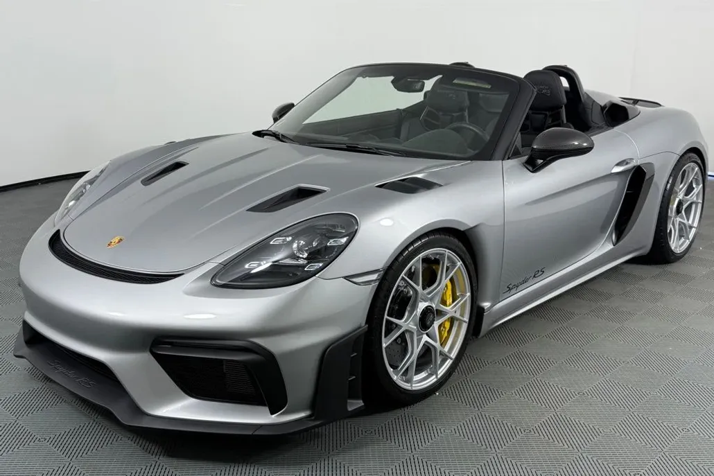 2025 Porsche Boxster Spyder photo 1