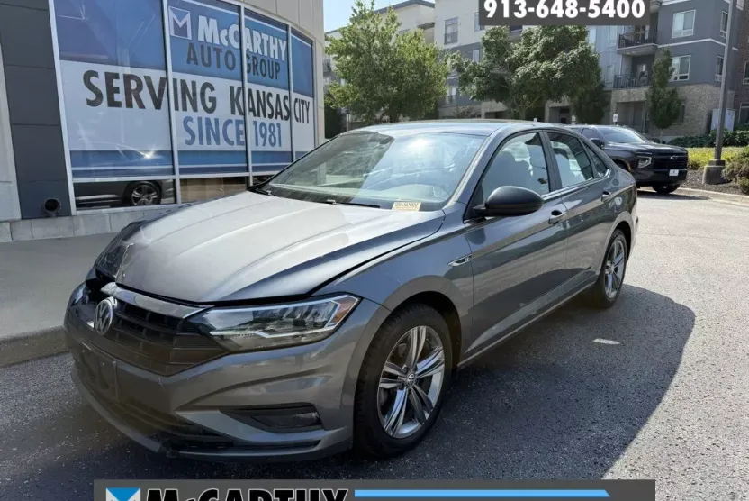 2019 Volkswagen Jetta R-Line photo 1