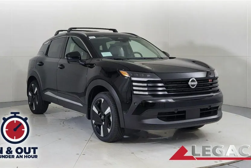 2026 Nissan Kicks SR photo 1