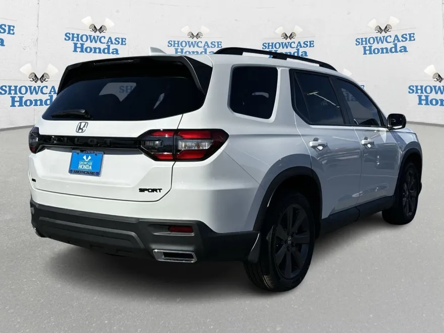 2025 Honda Pilot Sport photo 1