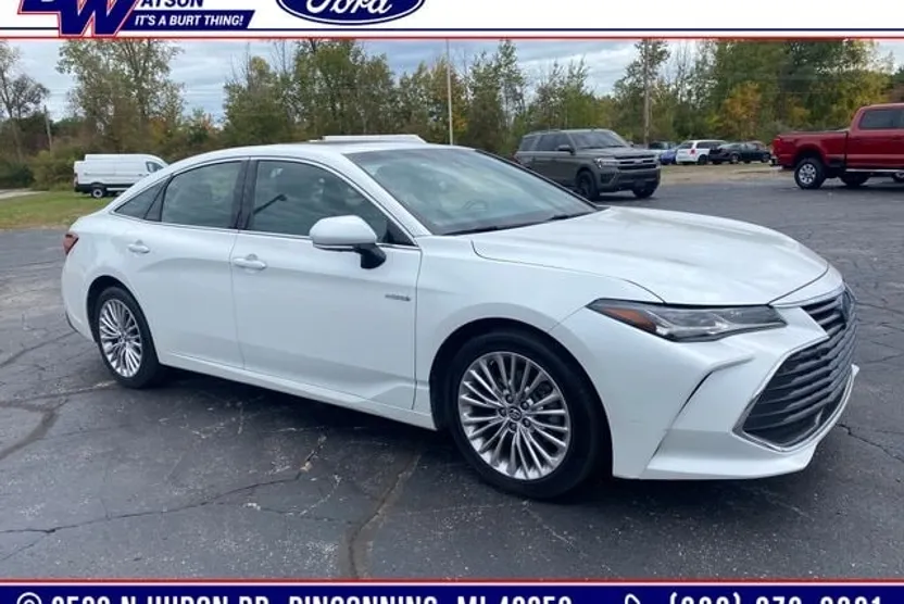 2019 Toyota Avalon Hybrid Limited photo 1