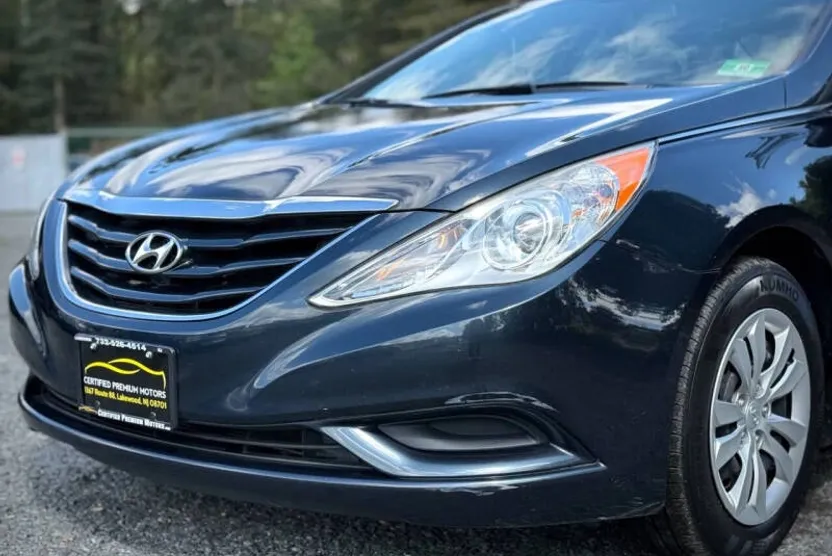 2012 Hyundai Sonata GLS photo 1