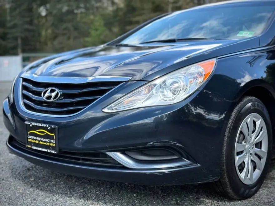 2012 Hyundai Sonata GLS photo 1