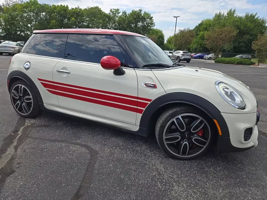 2017 Mini Cooper Hardtop John Cooper Works photo 1