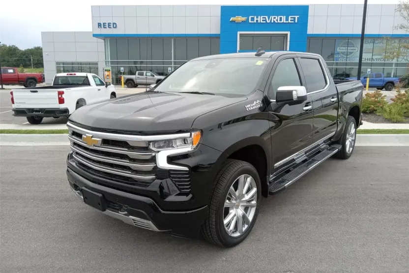 2026 Chevrolet Silverado 1500 High Country photo 1