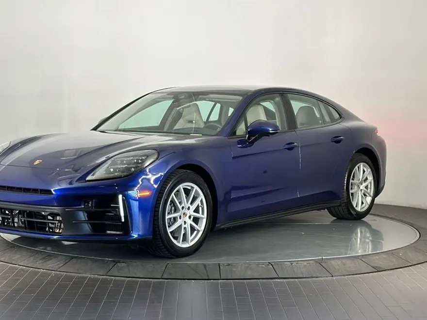 2024 Porsche Panamera Base photo 1