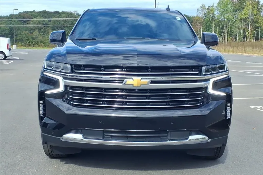 2022 Chevrolet Tahoe LT photo 1