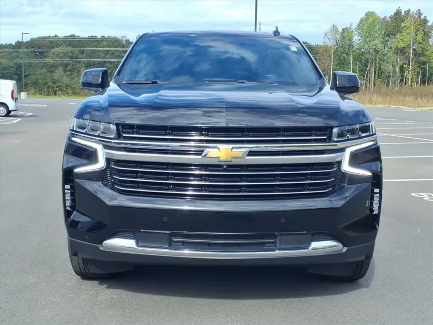 2022 Chevrolet Tahoe LT photo 1