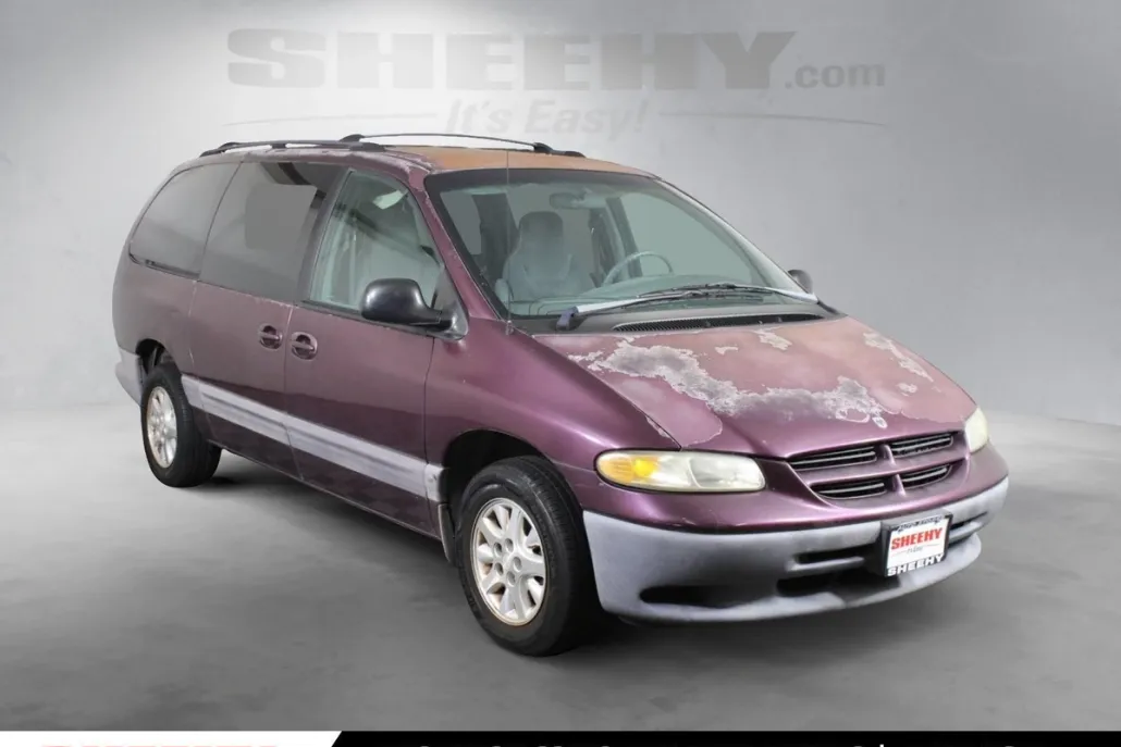 2000 Dodge Grand Caravan SE photo 1